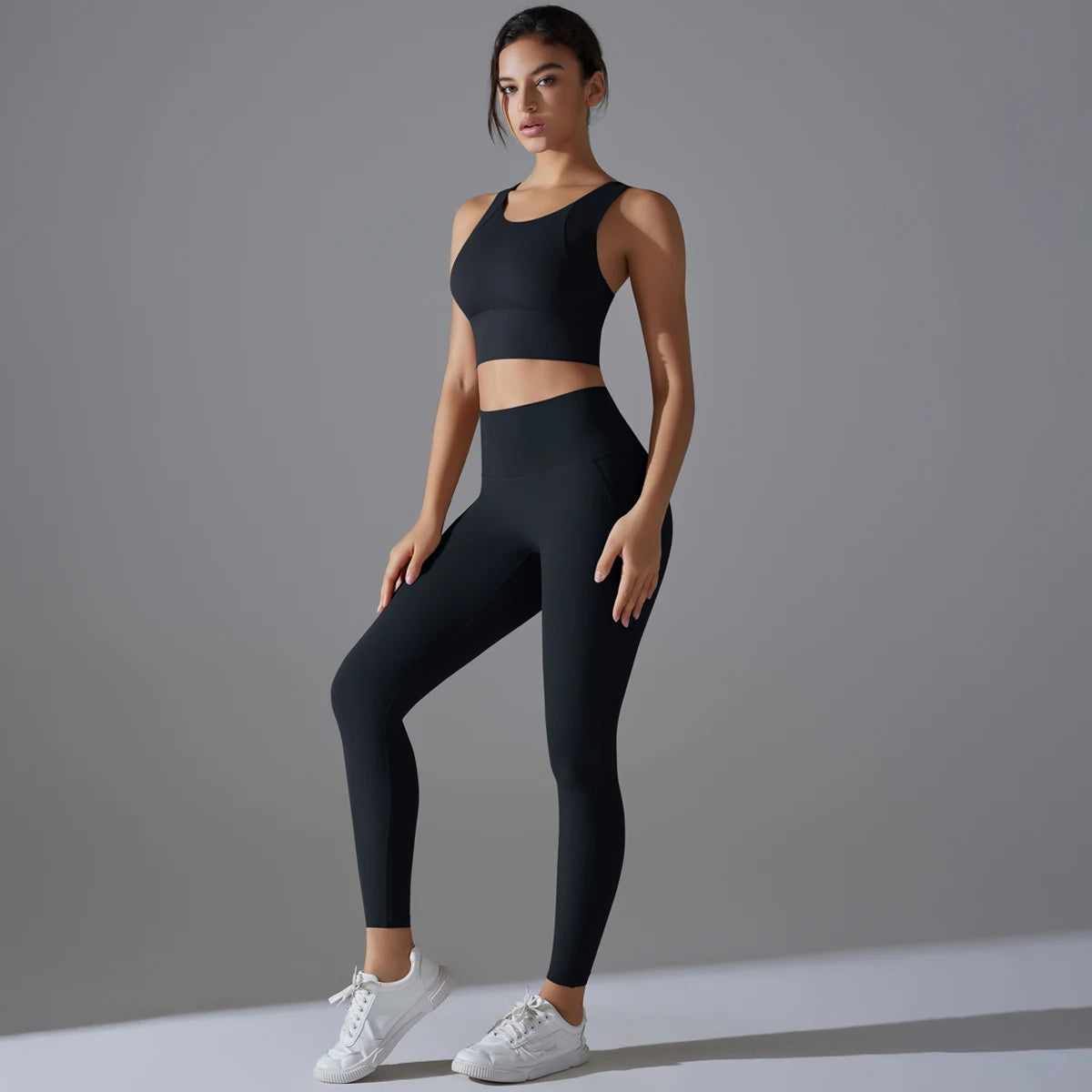 Women's Yoga Set With Crop Top And Running Pants Sportswear
