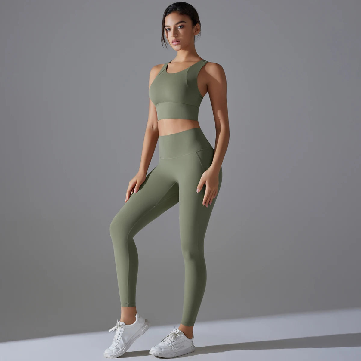 Women's Yoga Set With Crop Top And Running Pants Sportswear